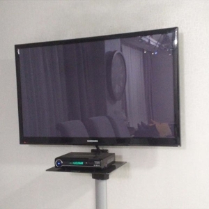 پایه دیواری تلویزیون ایکس ویژن مدل Volcan2 مناسب برای دستگاه پخش کننده چند رسانه ای