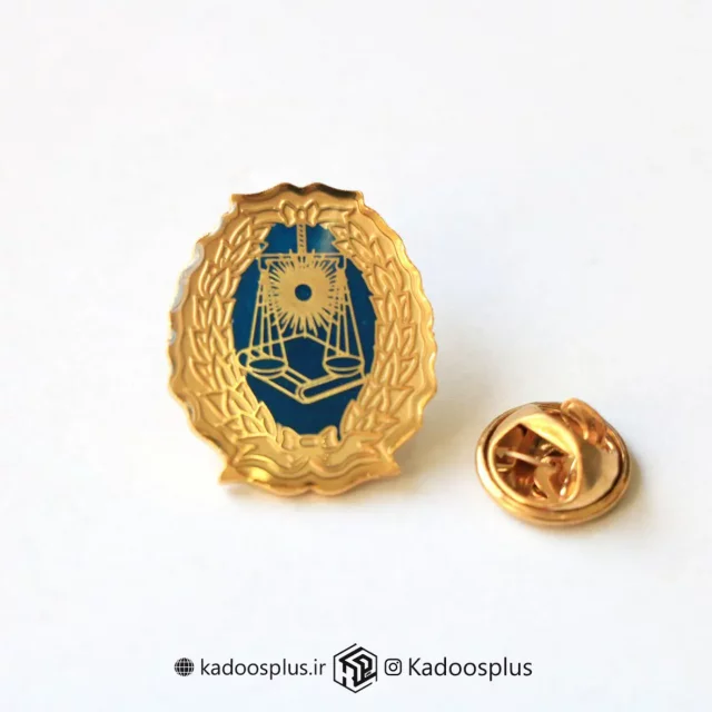 بج سینه طلایی سرمه ای کانون وکلای دادگستری