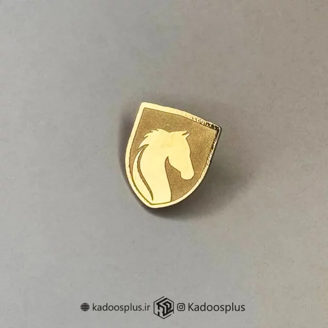 بج سینه ایران خودرو طلایی