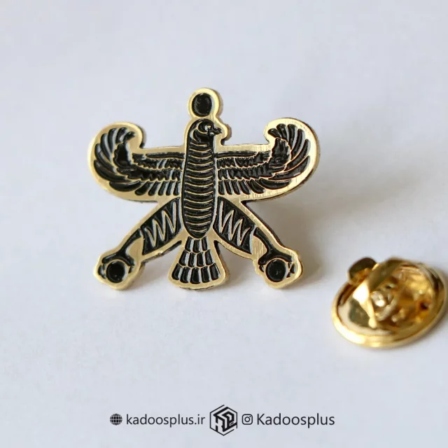 بج سینه درفش شهباز مشکی بُرشی