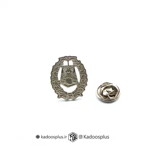 بج سینه نقره ای کانون وکلای دادگستری