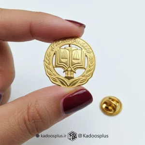 بج سینه دایره ای مرکز  وکلا طلایی برشی