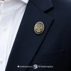 بج سینه بیضی مرکز  وکلا مشکی با حکاکی طلایی