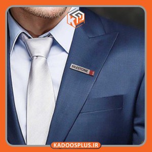 بج سینه مستطیلی نقره ای با رنگ اختصاصی