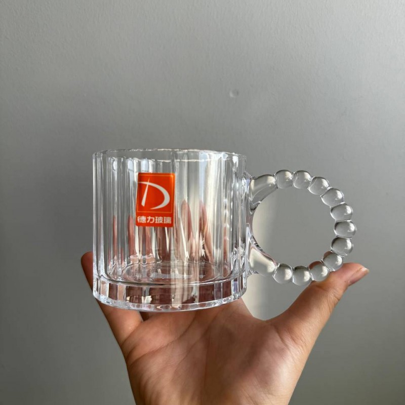 لیوان مدل دسته منجوق