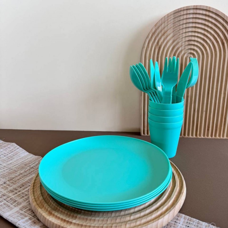 ظروف مسافرتی پلاستیکی 4نفره 20 پارچه