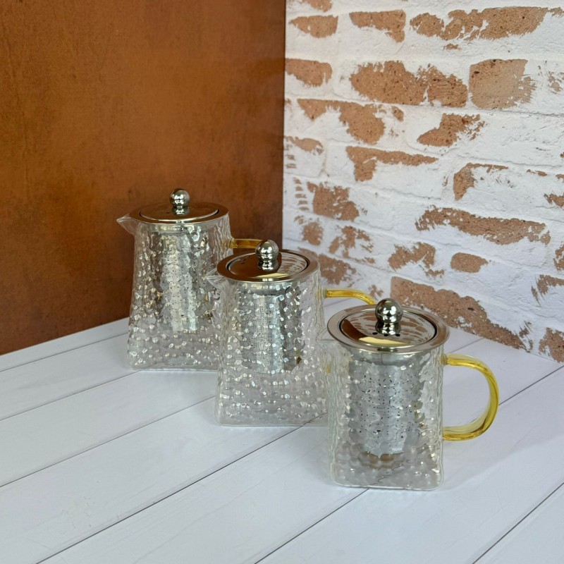 قوری پیرکس کف مربعی دسته طلایی صافی دار طرح سنگی