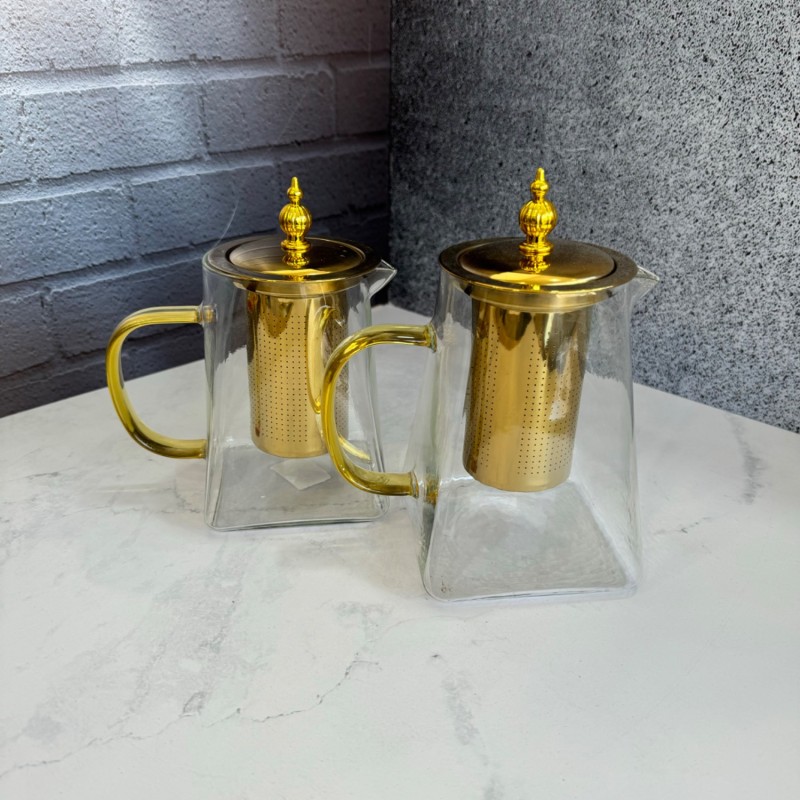 قوری پیرکس طلایی درب استیل صافی دار کف مربعی