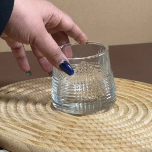 لیوان چرخشی