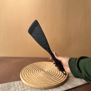 کفگیر سیلیکونی شنگیا مدل کج