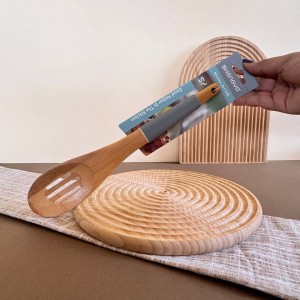 کفگیر چوبی دسته سیلیکونی برند شنگیا