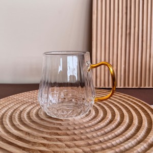 لیوان پیرکس دسته رنگی