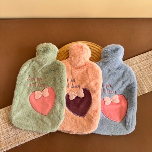 کیسه آب گرم سیلیکونی روکش پشمالو طرح قلبی