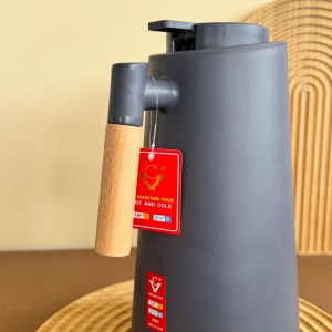 فلاسک 1 لیتری دسته چوبی