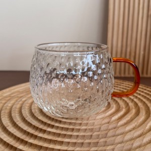 لیوان پیرکس طرح زنبوری دسته رنگی 500 میل