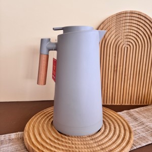 فلاسک 1 لیتری دسته بامبو