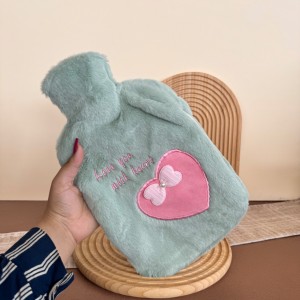 کیسه آب گرم سیلیکونی روکش پشمالو طرح قلبی