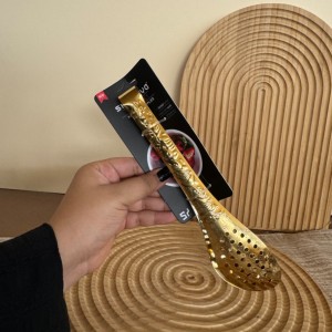 انبر سالاد استیل طلایی طرح نیم دایره برند شنگیا