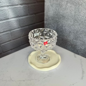 شکلات‌خوری پایه‌بلند طرح تایملس بلینک مکس