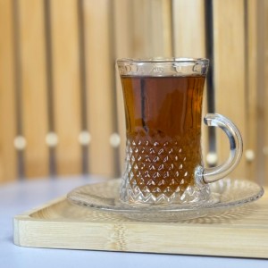 ست استکان و نعلبکی 12 پارچه کمر باریک طرح زیره لوزی دلی گلس