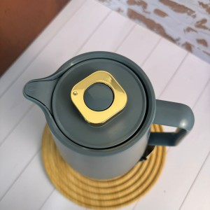 فلاسک Feenik سرطلایی