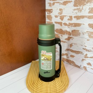 فلاسک استیل مسافرتی برند DAY DAYS ظرفیت 1/2 لیتری