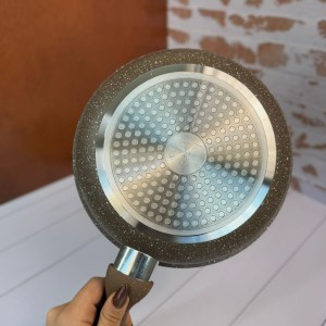 ماهیتابه تک دسته سیلیکونی