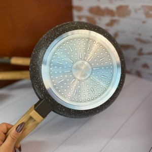 ماهیتابه گرانیتی دسته بامبو بارولی