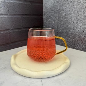 لیوان پیرکس طرح شیاردار دسته طلایی 400 میل