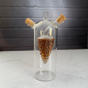 جا آبلیمو و سرکه دو مخزنه پیرکس طرح استوانه ای داخل انگور