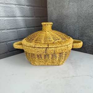 سبد دسته‌دار و درب‌دار حصیری