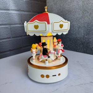 کاروسل موزیکال چرخشی چراغ دار