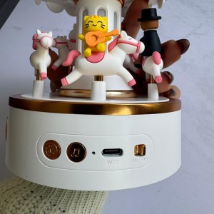 کاروسل موزیکال چرخشی چراغ دار