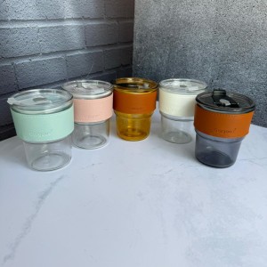 لیوان اسموتی پیرکس نی دار دور چرم