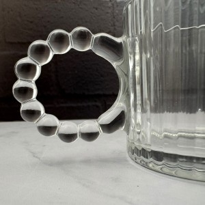 قوری و استکان