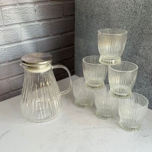 سرویس پارچ و لیوان پیرکس شیار دار درب استیل ۷ پارچه