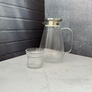 ست پارچ و لیوان پیرکس طرح برفی درب استیل کمردار پلاستیکی