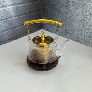 قوری پیرکس درب استیل طلایی صافی دار  دسته استیل 1000میل