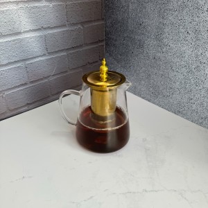 قوری پیرکس طلایی درب استیل صافی دار  کف گرد