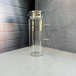 پارچ پیرکس استوانه ای درب استیل دسته دار