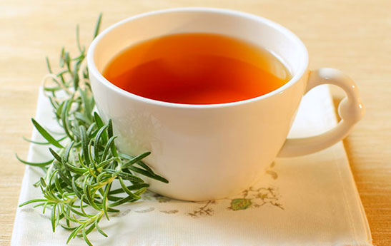 نوشیدنی‌های گیاهی مفید برای درمان میگرن