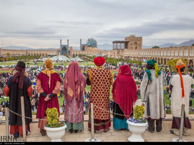 گردشگری اصفهان نصف جهان
