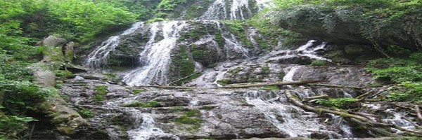 آبشار  زیبای لاشو