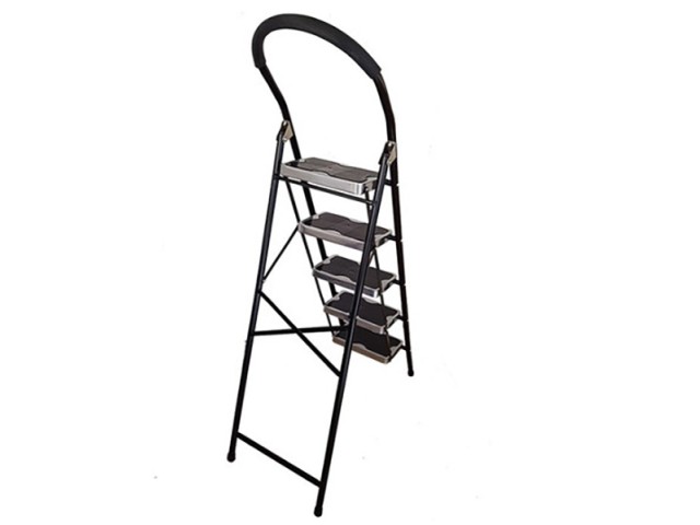 نردبان خانگی درنیکا پنج پله