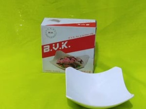 کاسه سفید برند BVK -18cm