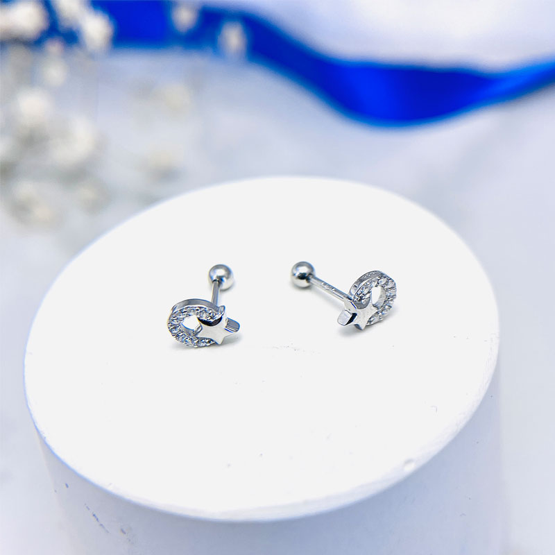 پیرسینگ نقره گوش مدل ماه و ستاره