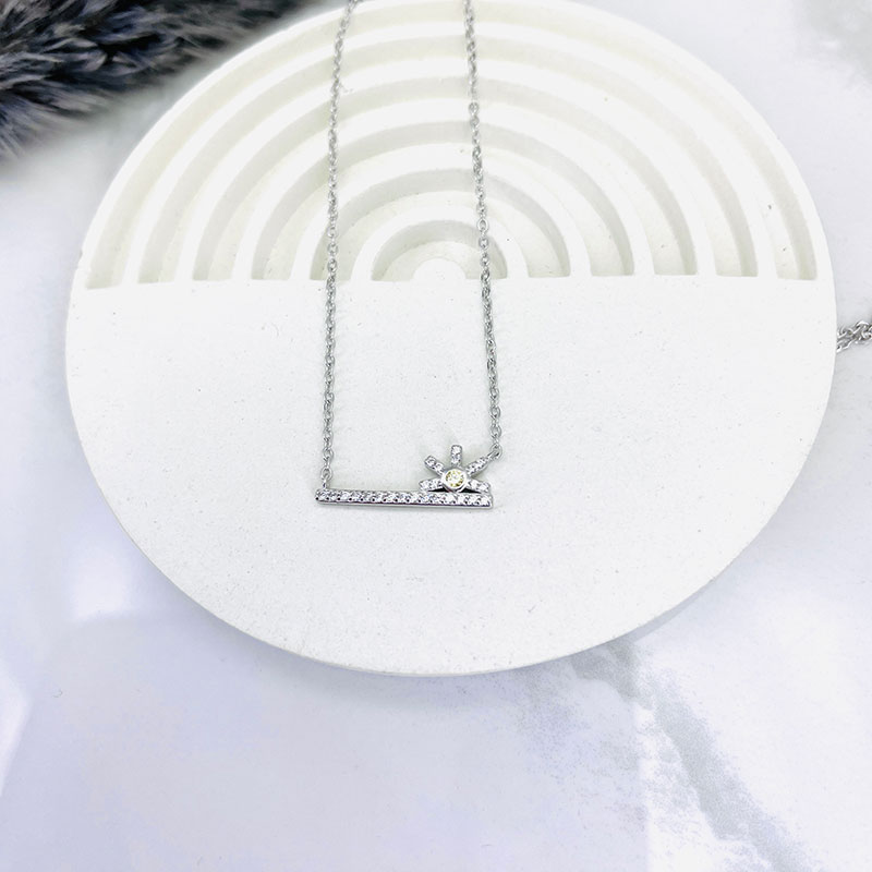 گردنبند نقره زنانه مدل خط و خورشید