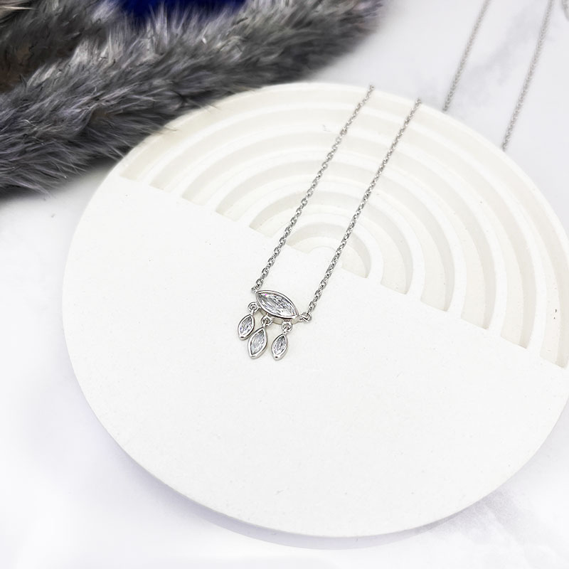 گردنبند نقره زنانه مدل چشم جواهر