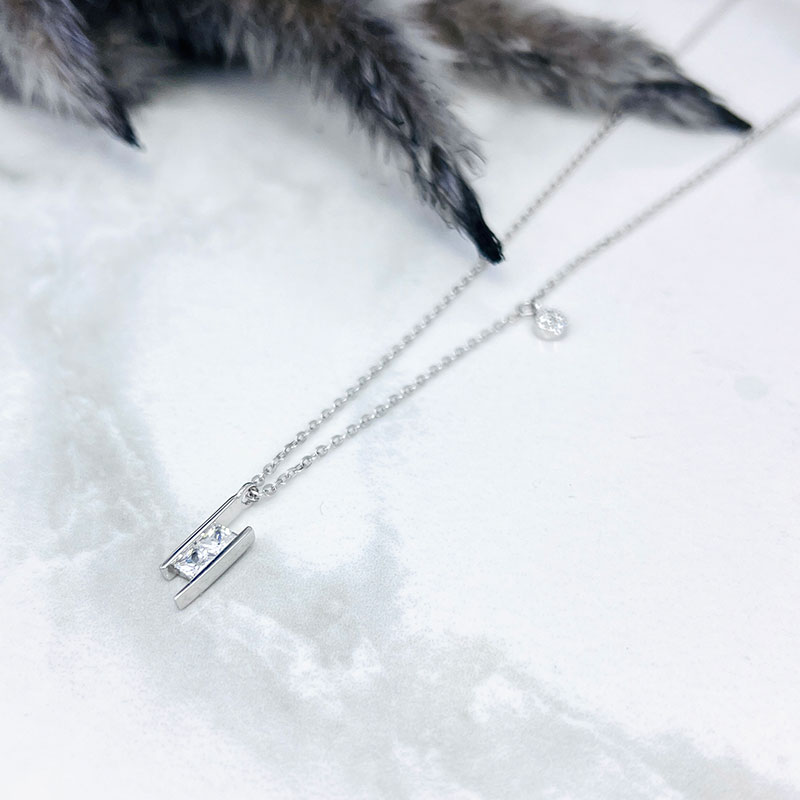 گردنبند نقره دخترانه مدل نگین دار اسپرت