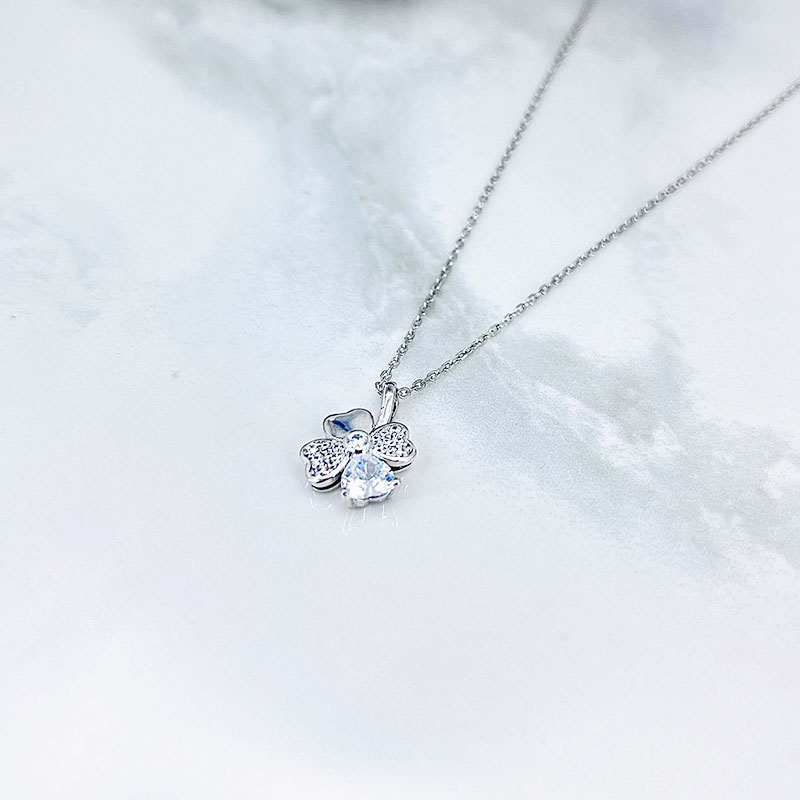 گردنبند نقره زنانه مدل گل نگین دار